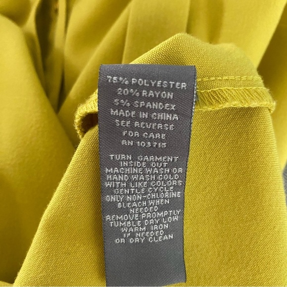 Sharagano Chartreuse Yellow Buttoned Belted Midi Sleeveless Dress Size 4 - Picture 11 of 11